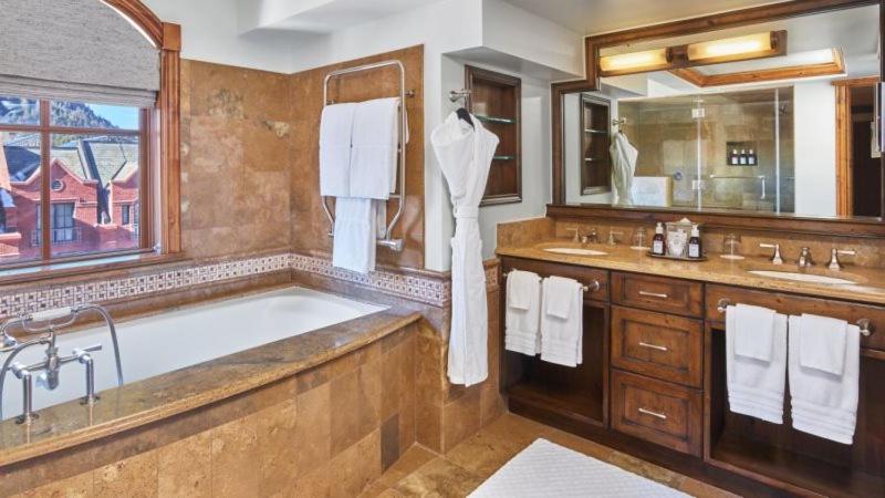 St Regis Club 2 Bedroom Luxury * Aspen